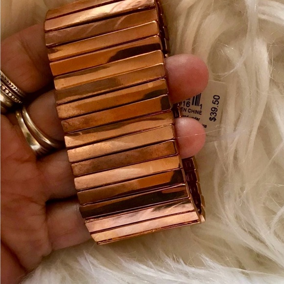 Calvin Klein Rose Gold Wide Stretch Bracelet New - Picture 3 of 4